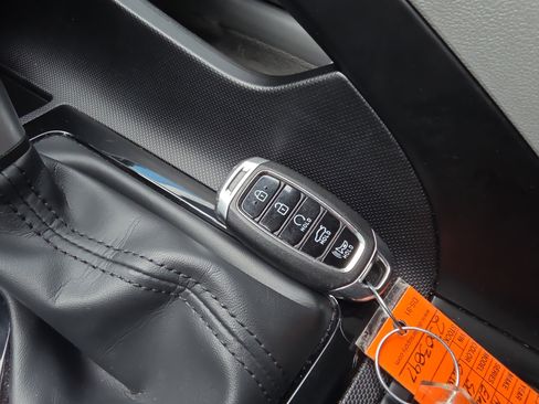 Used 2023 Hyundai Elantra SEL image 36