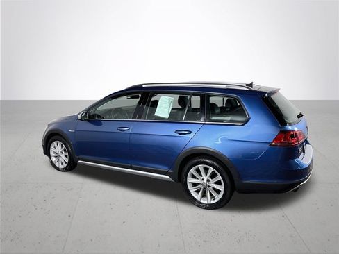 Used 2017 Volkswagen Golf Alltrack SE AWD/4WD image 8