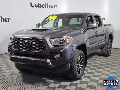 Used 2022 Toyota Tacoma TRD Sport image 3