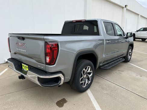 New 2026 GMC Sierra 1500 SLE w/ Preferred Package image 11