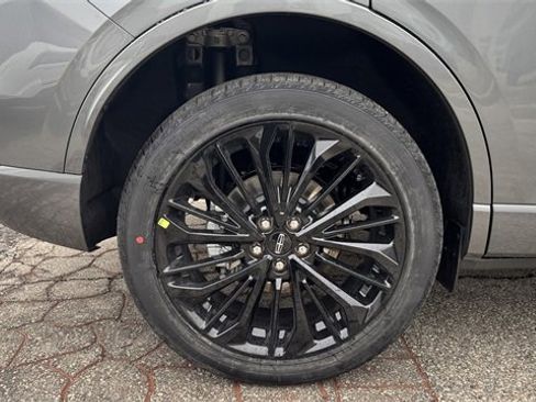 New 2026 Lincoln Corsair Premiere image 9