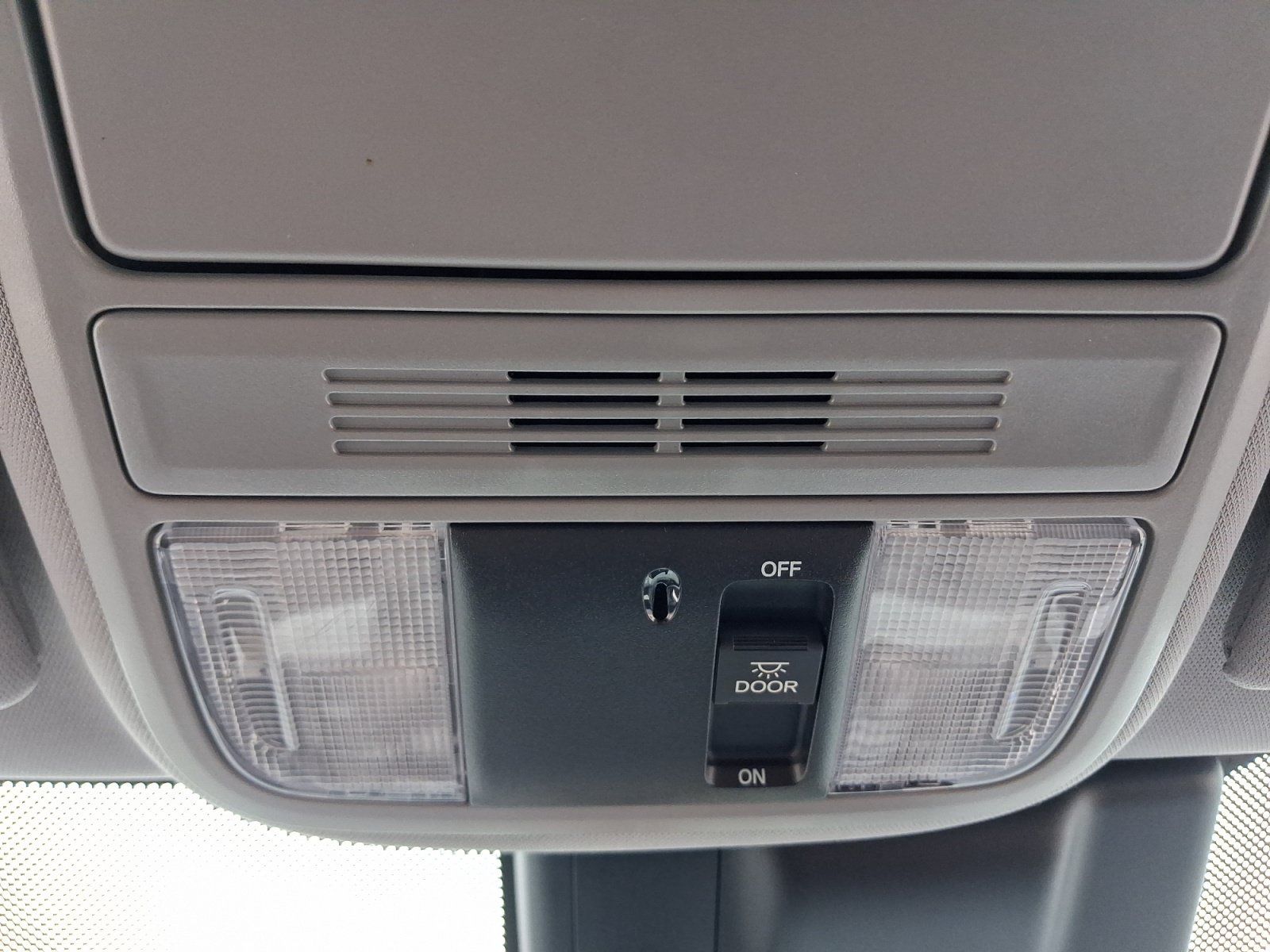 Used 2018 Honda Odyssey EX image 28