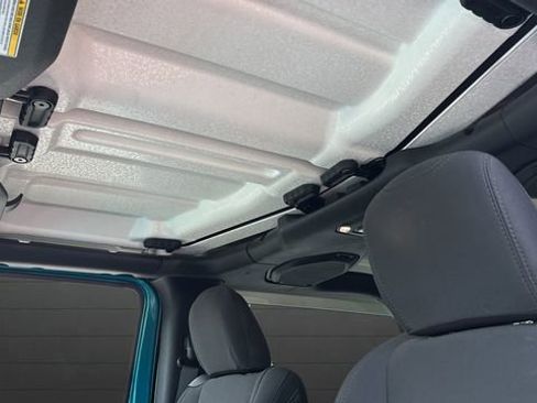 Used 2020 Jeep Wrangler Sport AWD/4WD image 22