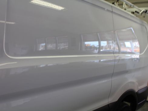 Used 2018 Ford Transit 250 130 Low Roof image 35