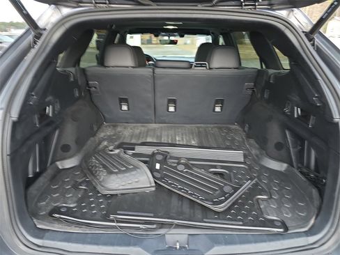 Used 2022 Subaru Outback Wilderness w/ Wilderness Package image 11