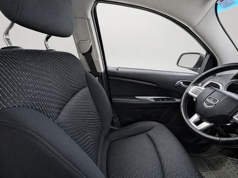 Used 2016 Dodge Journey SXT w/ Blacktop Package FWD image 20