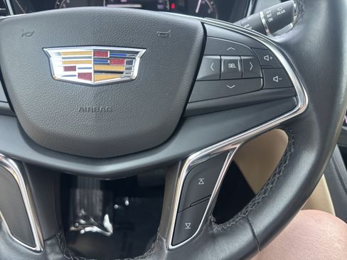 Used 2019 Cadillac XT5 AWD image 25
