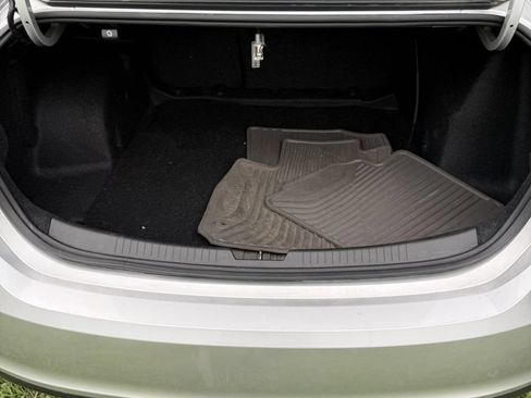 Used 2019 Chevrolet Malibu LS FWD image 9