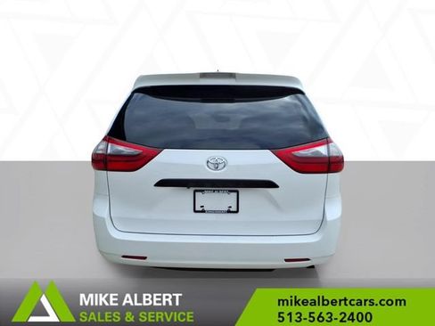 Used 2020 Toyota Sienna L FWD image 6
