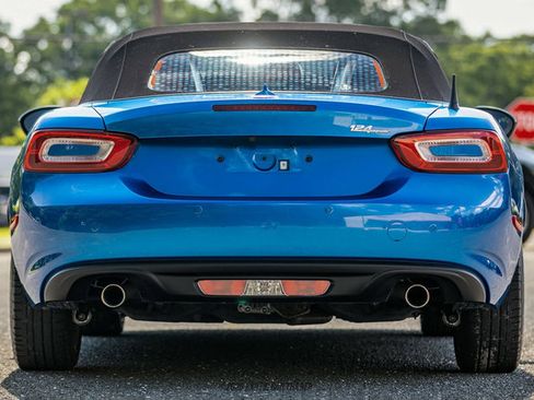 Used 2017 FIAT 124 Spider Lusso RWD image 15