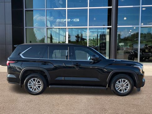 Used 2025 Toyota Sequoia SR5 image 4