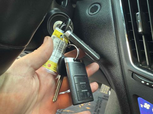 Used 2011 Cadillac CTS AWD Wagon image 51