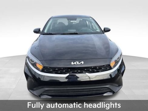 Used 2024 Kia Forte LXS image 9
