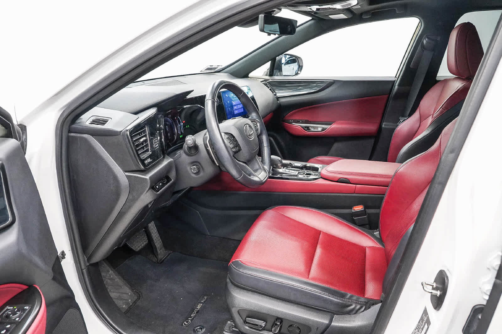 Used 2024 Lexus NX 350h AWD image 18