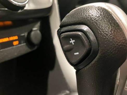 Used 2018 Chevrolet Trax LT w/ LT Convenience Package AWD/4WD image 28