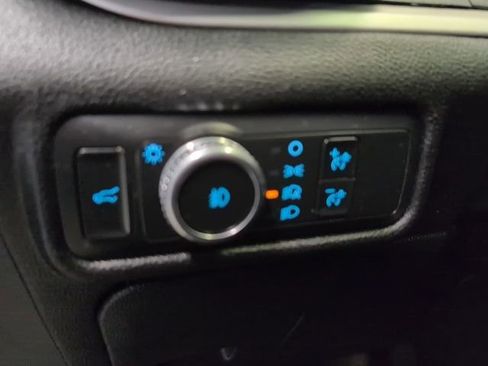 Certified 2021 Ford Explorer XLT image 14