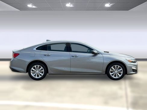 Used 2025 Chevrolet Malibu LT image 8