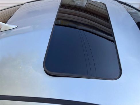 Used 2012 Hyundai Genesis 3.8 RWD image 18