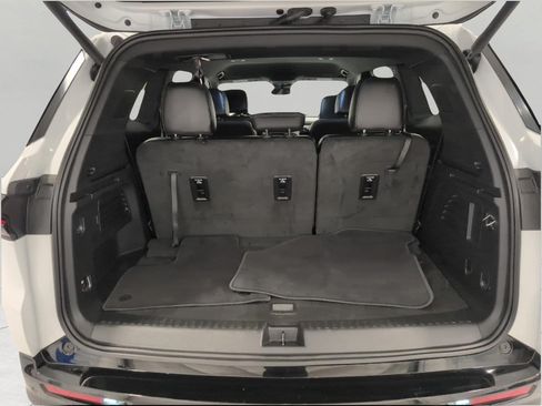 Used 2026 Buick Enclave Sport Touring AWD/4WD image 15