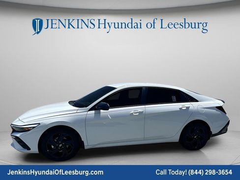 New 2026 Hyundai Elantra Sport FWD image 10
