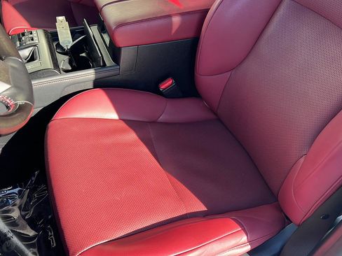 Used 2021 Lexus GX 460 Premium w/ Premium Package image 33