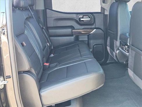 Used 2021 GMC Sierra 1500 SLT image 18