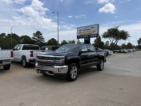 Used 2017 Chevrolet Silverado 1500 LTZ w/ Texas Edition RWD image 3