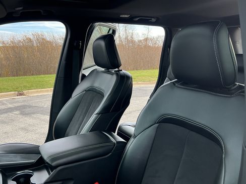 Used 2024 Jeep Grand Cherokee Altitude image 17