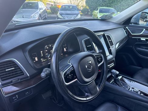 Used 2018 Volvo XC90 T5 Momentum w/ Convenience Package AWD/4WD image 29