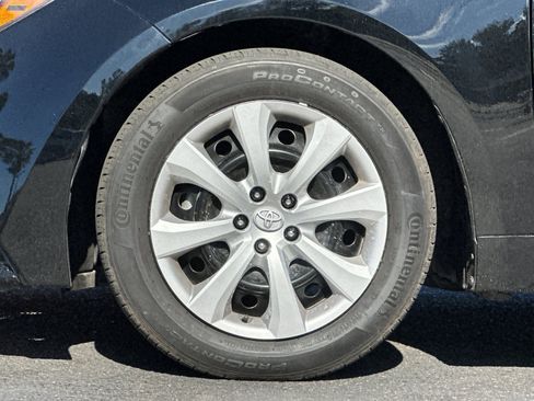 Used 2024 Toyota Corolla LE image 21