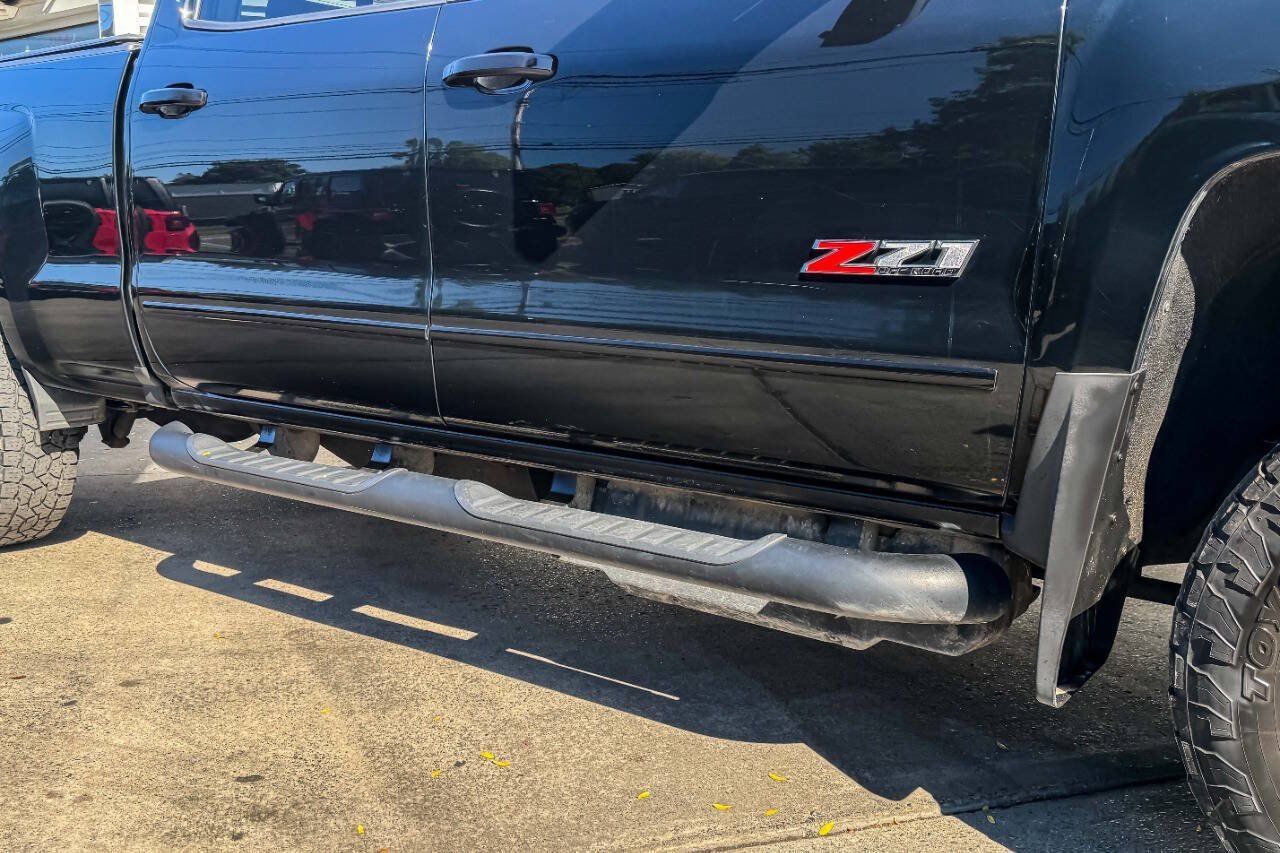 Used 2019 Chevrolet Silverado 2500 LTZ w/ Duramax Plus Package AWD/4WD image 14