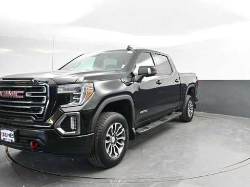 Used 2019 GMC Sierra 1500 AT4 w/ AT4 Premium Package AWD/4WD image 3