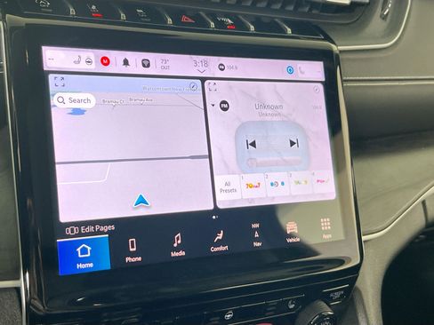 Used 2022 Jeep Grand Cherokee Limited image 15