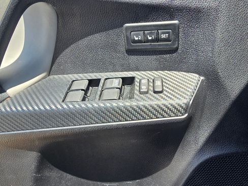 Used 2014 Toyota RAV4 Limited AWD/4WD image 30