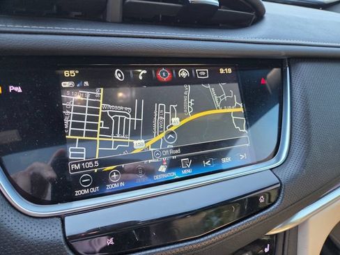 Used 2019 Cadillac XT5 Premium Luxury FWD image 16