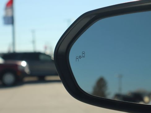 Used 2025 Toyota Camry SE w/ Multimedia Upgrade Package image 25