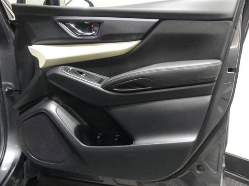 Used 2020 Subaru Ascent Premium w/ Convenience Package image 19