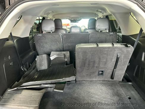 Used 2025 Ford Explorer Active w/ Active Comfort Package AWD/4WD image 19