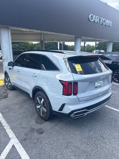 Used 2023 Kia Sorento EX FWD image 4