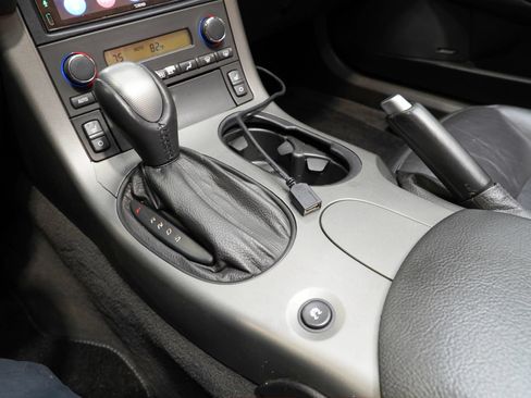 Used 2007 Chevrolet Corvette Coupe w/ Preferred Equipment Group RWD image 55