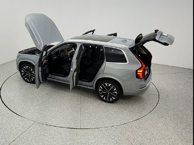 New 2027 Volvo XC90 B5 Plus AWD/4WD image 42