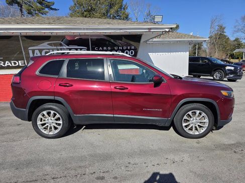 Used 2020 Jeep Cherokee Latitude image 4