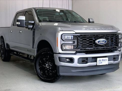 Used 2023 Ford F250 Lariat w/ Lariat Ultimate Package AWD/4WD image 34
