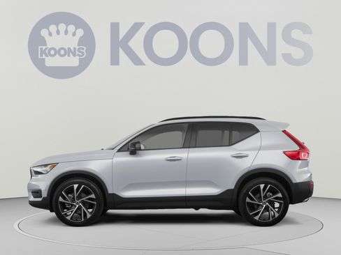 Used 2020 Volvo XC40 T5 R-Design w/ Protection Package AWD/4WD image 2