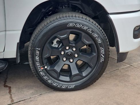 New 2026 RAM 1500 Express AWD/4WD image 38
