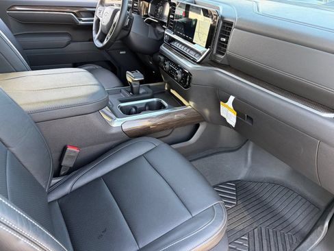 Certified 2026 Chevrolet Silverado 1500 LT Trail Boss w/ Safety Package AWD/4WD image 13