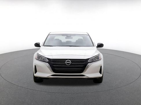 Used 2026 Nissan Altima 2.5 SV FWD image 2