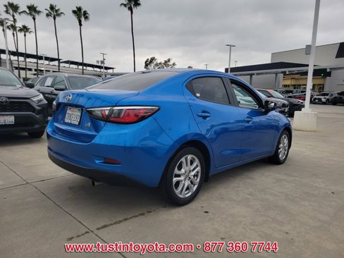 Used 2016 Scion iA image 4