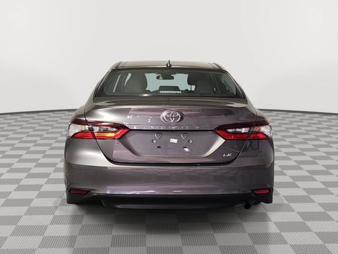 Used 2022 Toyota Camry LE FWD image 7