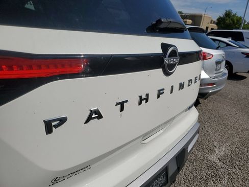 Certified 2024 Nissan Pathfinder Platinum w/ Cargo Package AWD/4WD image 13
